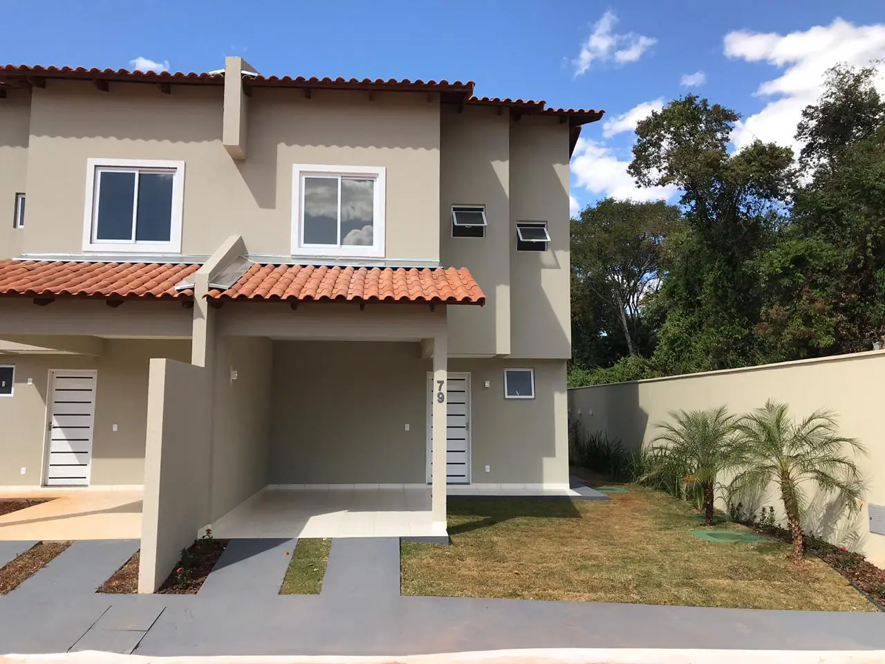Fachada frontal 2